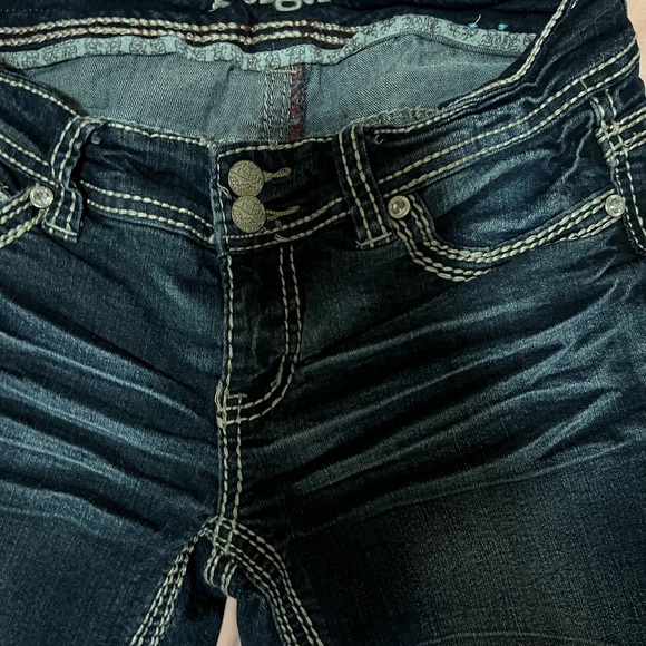 🌸A bundle of ladies jeans 👖 clothes are name brand 😊 - Picture 7 of 16